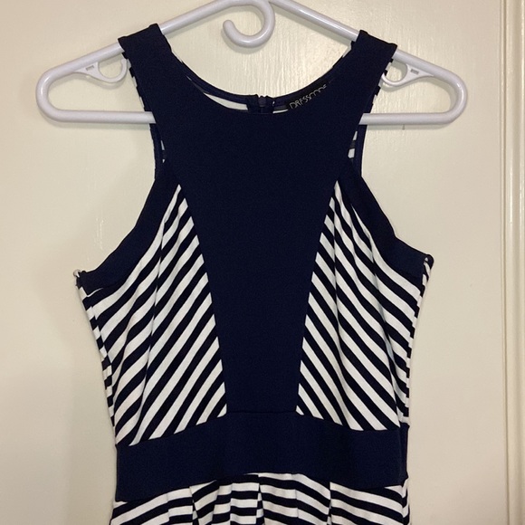 Dresscode halter dress - Picture 2 of 7